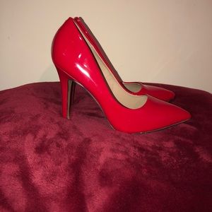 Via Pinky Collection Red Pointy Toe Pumps